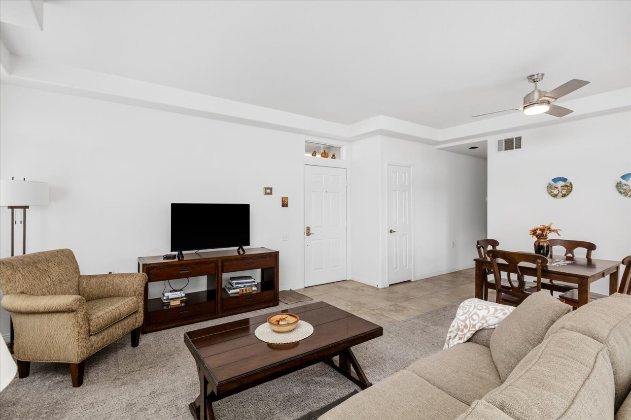 05-3315-Genoa-Way-UNIT-96-Remain-Street-Media-San-Diego-Real-Estate-Photography-1019