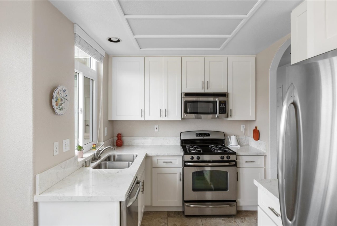 11-3315-Genoa-Way-UNIT-96-Remain-Street-Media-San-Diego-Real-Estate-Photography-1042