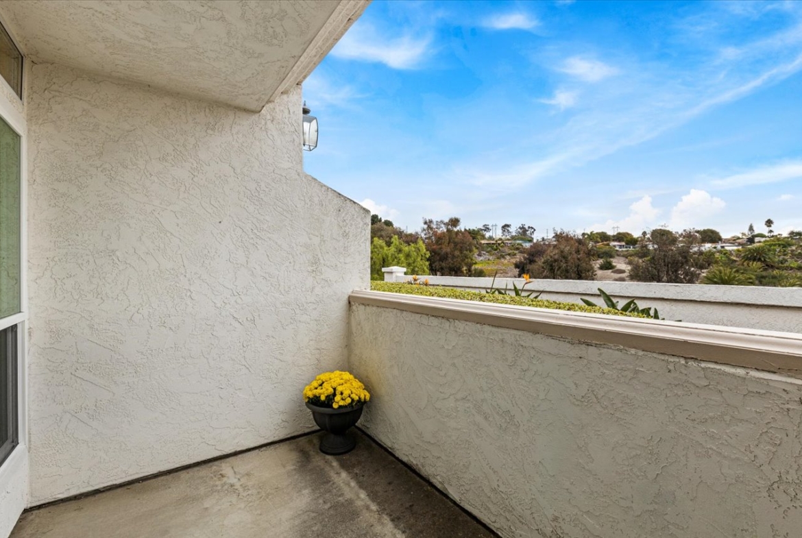 21-3315-Genoa-Way-UNIT-96-Remain-Street-Media-San-Diego-Real-Estate-Photography-1084