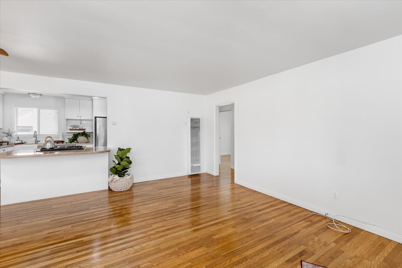 06-1630-S-Tremont-Street-Remain-Street-Media-San-Diego-Real-Estate-Photography-1026