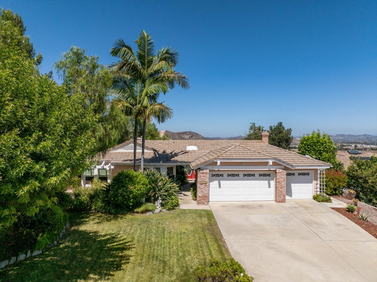 03-878-Rivertree-Drive-Oceanside-Remain-Street-Media-San-Diego-Real-Estate-Photography-2009