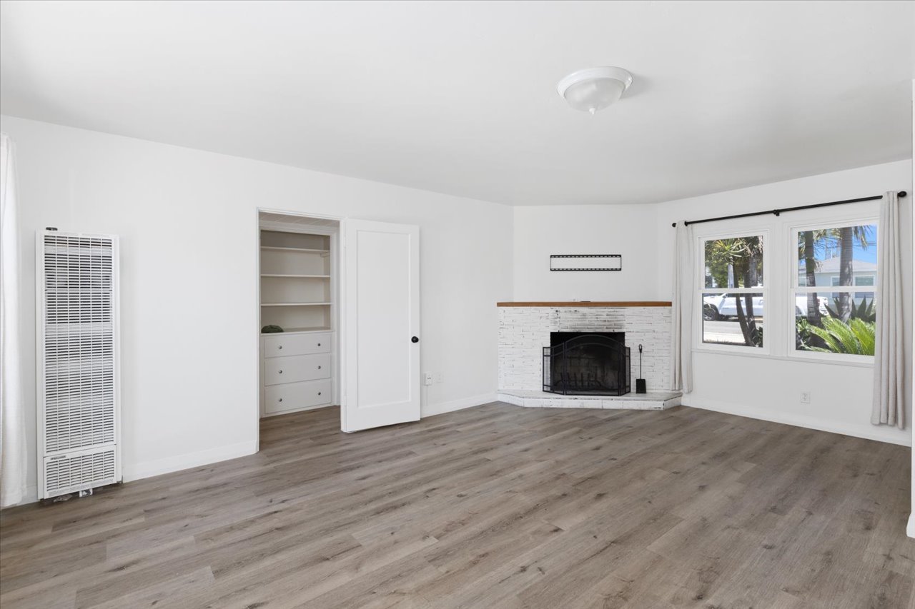 07-1923-Tremont-Street-Oceanside-Remain-Street-Media-San-Diego-Real-Estate-Photography-1024
