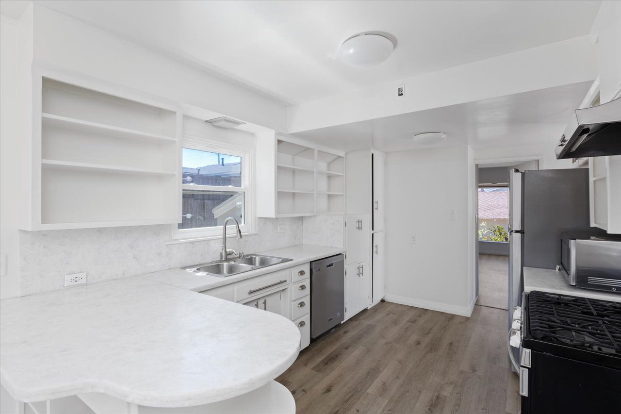 14-1923-Tremont-Street-Oceanside-Remain-Street-Media-San-Diego-Real-Estate-Photography-1047