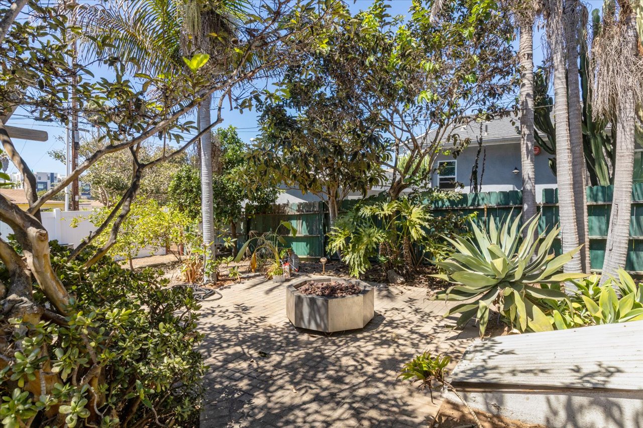 18-1923-Tremont-Street-Oceanside-Remain-Street-Media-San-Diego-Real-Estate-Photography-1067