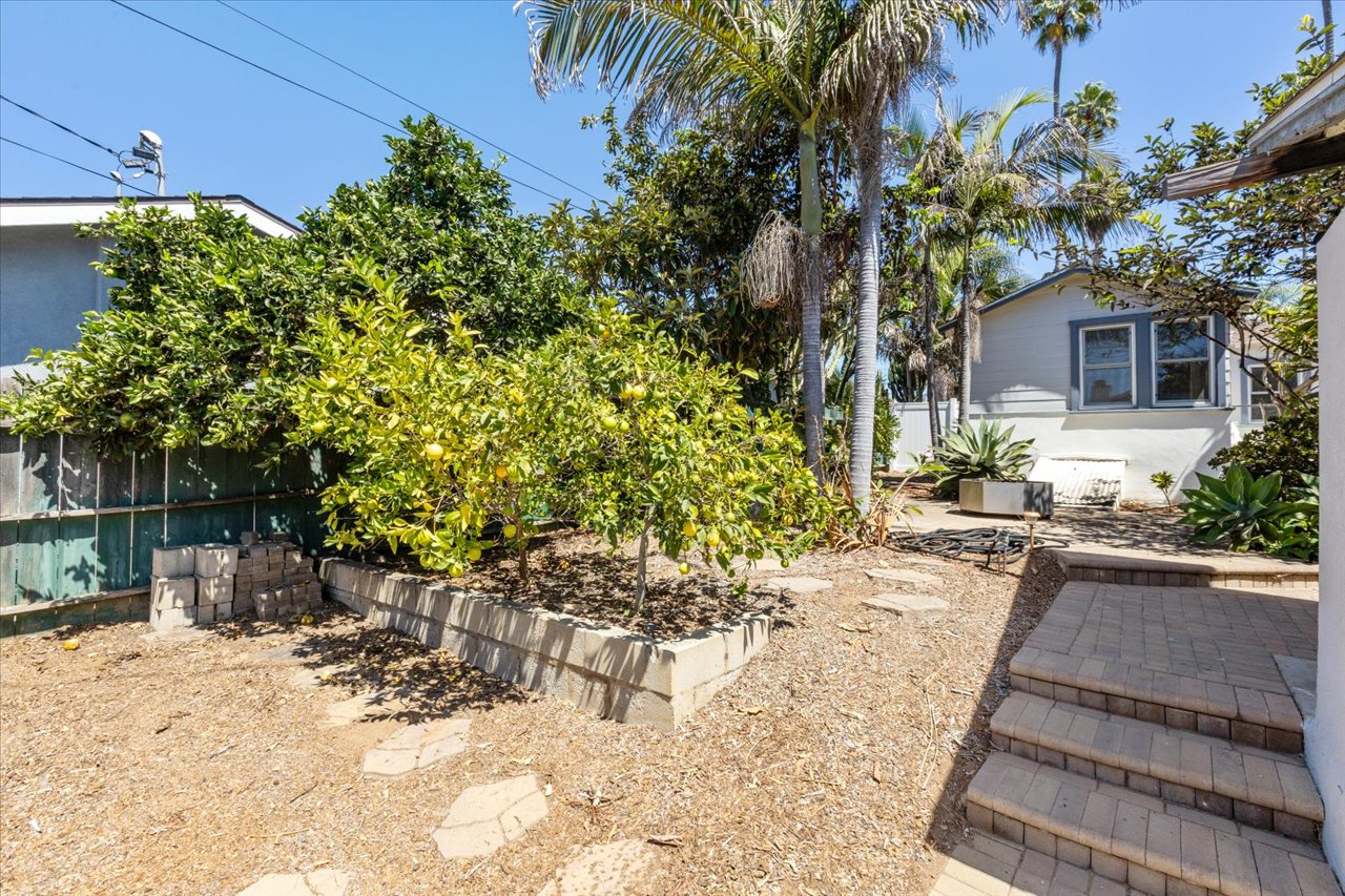 21-1923-Tremont-Street-Oceanside-Remain-Street-Media-San-Diego-Real-Estate-Photography-1082