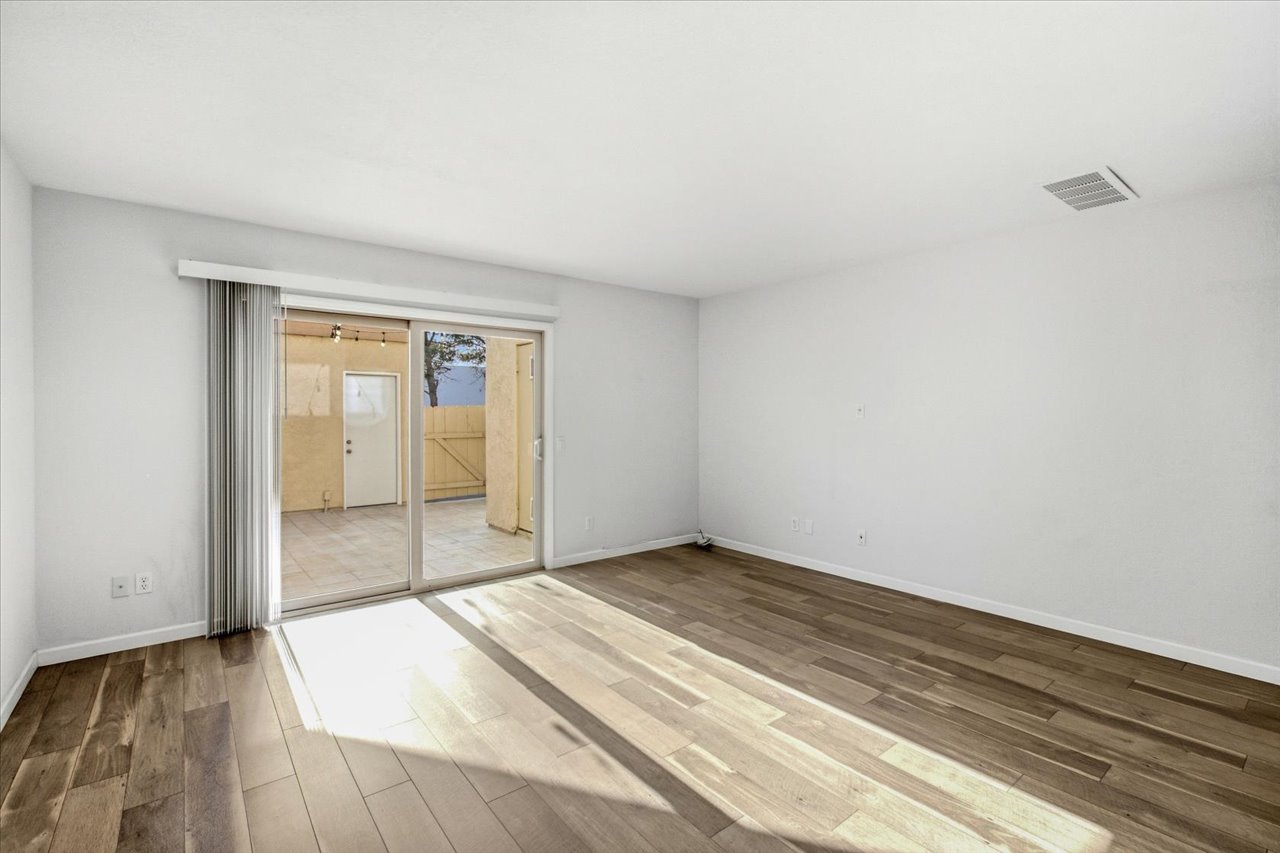 04-535-Beverly-Place-Remain-Street-Media-San-Diego-Real-Estate-Photography–San Marcos-1020